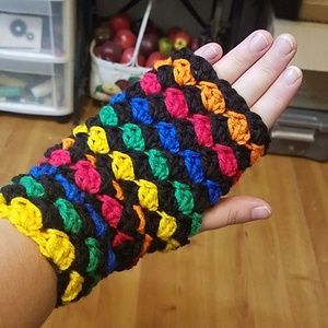 Fingerless Gloves Falling leaf stitch